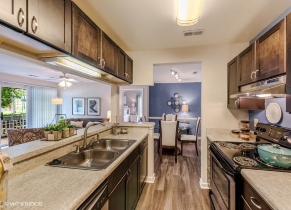 Fitted Kitchen With Island Dining at Brittany Commons Apartments, Spotsylvania, 22553